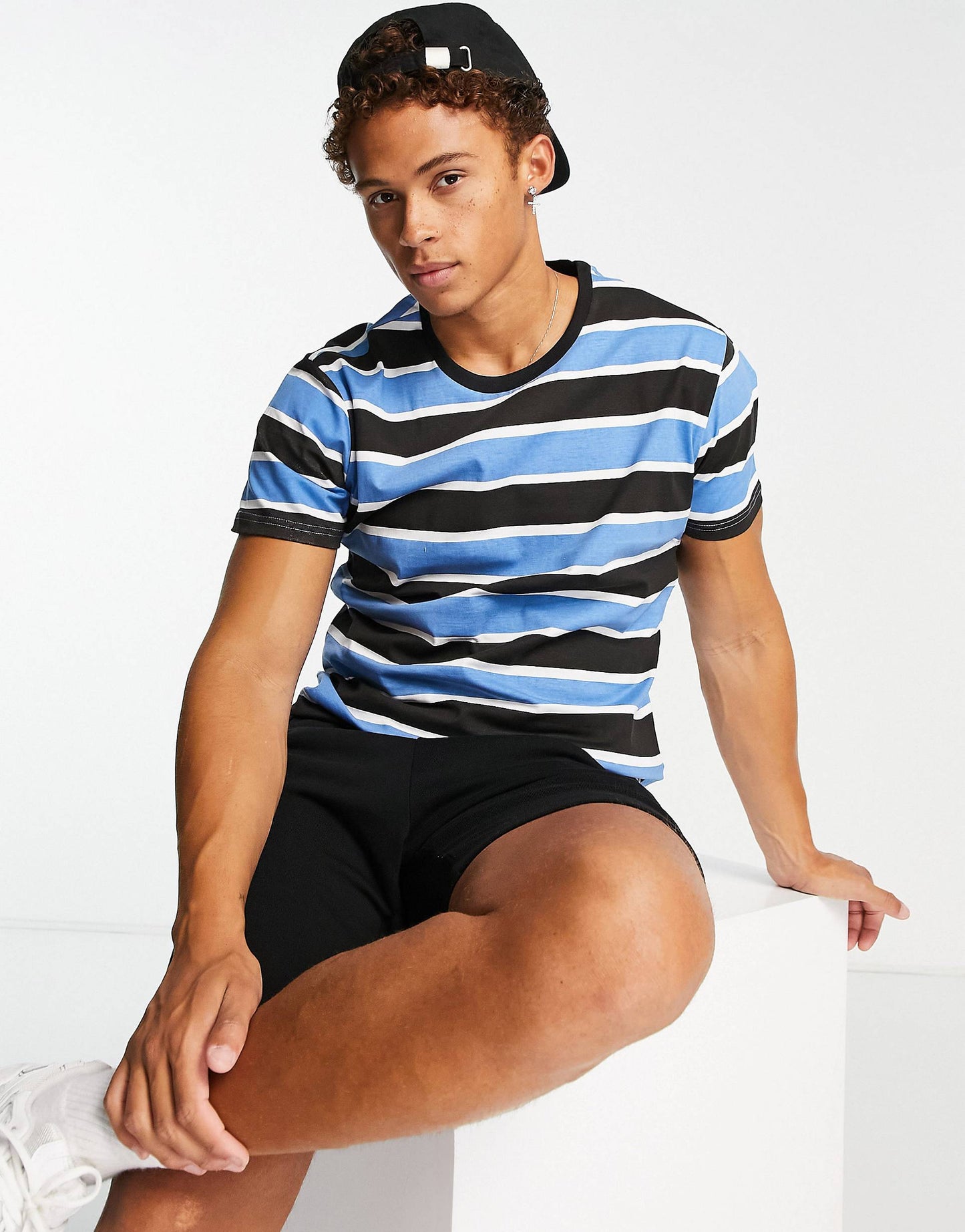 BLUE & BLACK STRIPED T-SHIRT - MEN