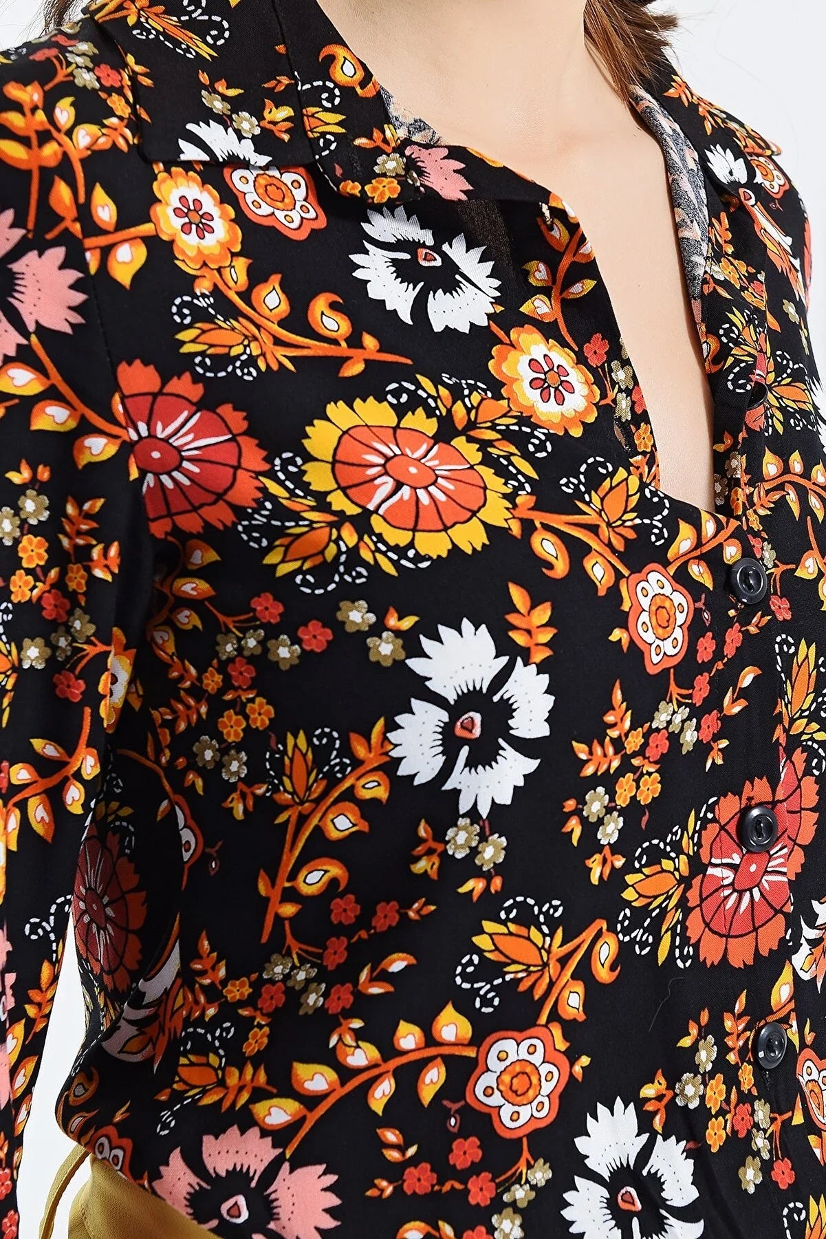 BLACK MULTICOLOR EXOTIC FLOWER SHIRT - WOMEN