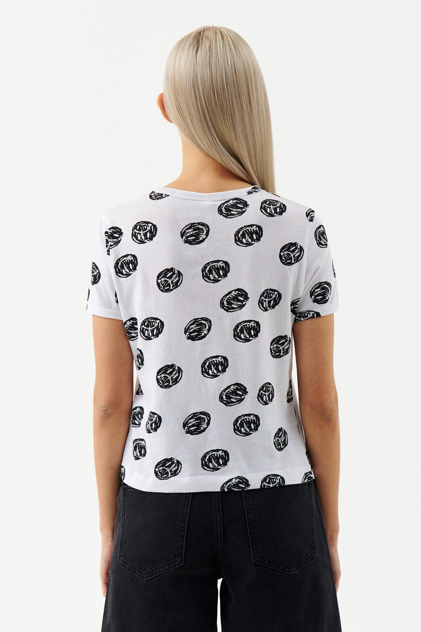 Black Round Pattern T-Shirt For Women