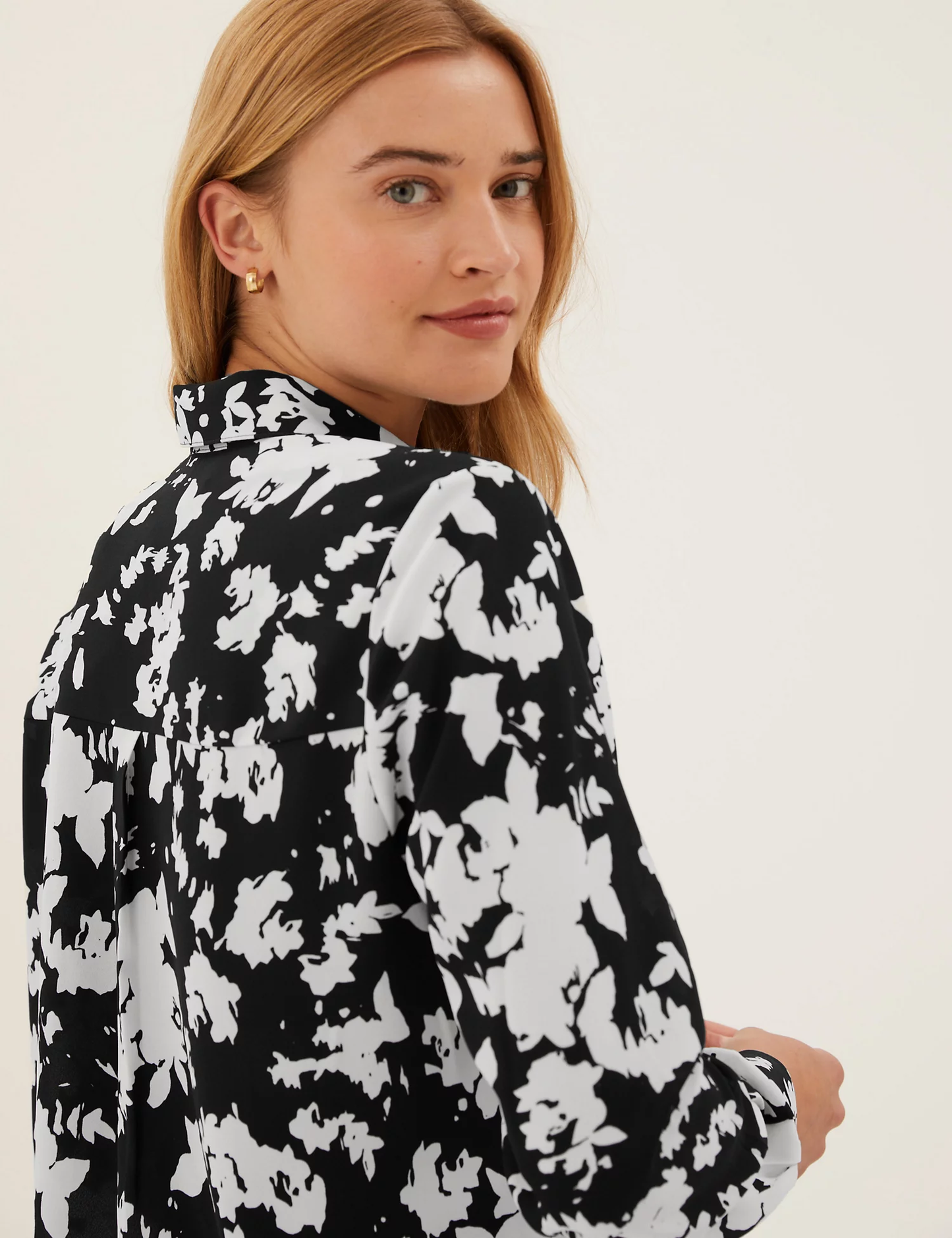 BLACK & WHITE CLASSY SHIRT -WOMEN